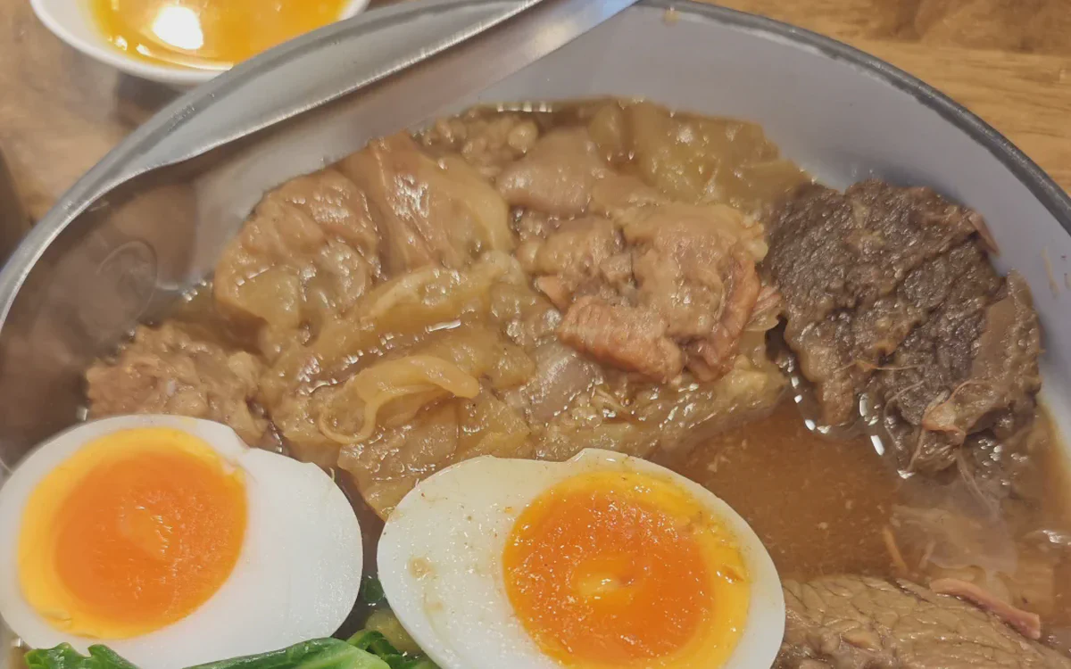 Northern Thai Food in Chiang Mai: What to Eat and How to Order
